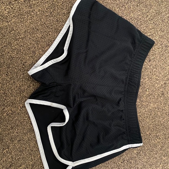 Gym shorts - Picture 1 of 1